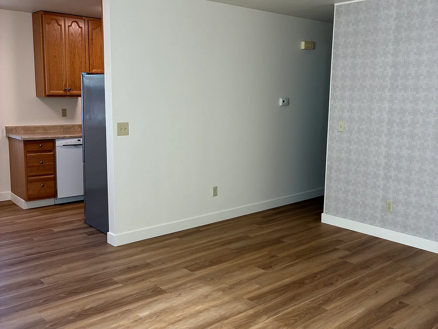2 bed, 800 sqft, $1,150 — Photo 3