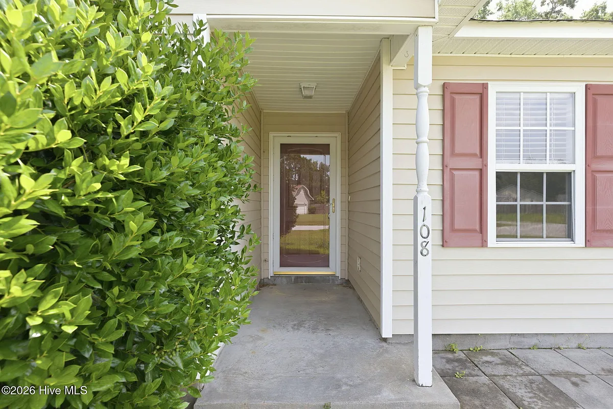Building Photo - 108 Oakley Dr