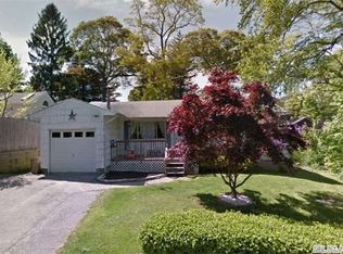 72 West Dr, Ronkonkoma, NY 11779