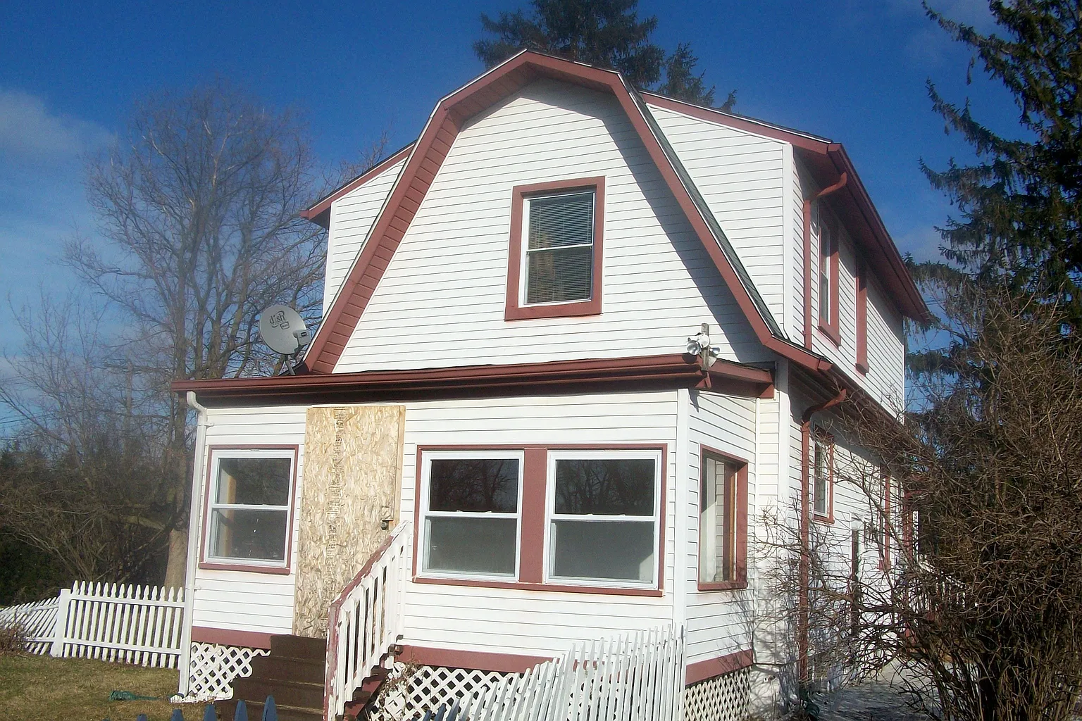 28225 Greening St photo 1