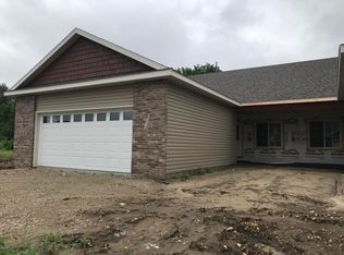 2700 Hawk Ridge Ct SE, Rochester, MN 55904