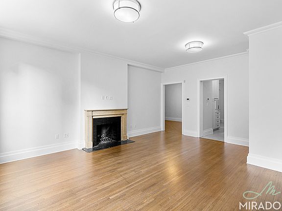3rd image of 103 E 86th St APT 6B