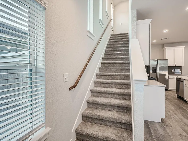 105 Appleberry Ln — Photo 12