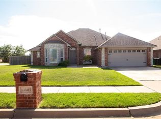 13801 Agate Dr, Yukon, OK 73099