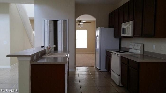 2nd image of 841 Maple Grove Way