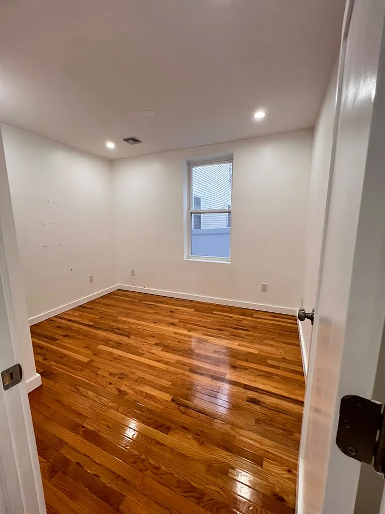248 Richmond Terrace — Photo 3