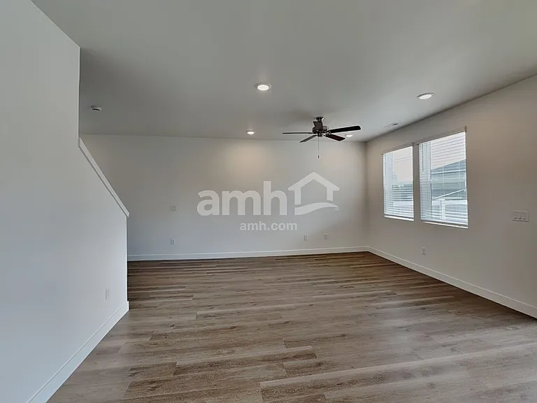 4816 85th Dr NE — Photo 8