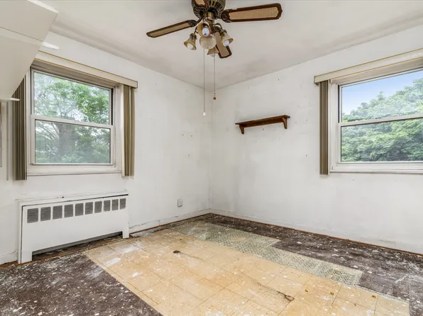 81-29 156th Avenue image 12 of 16