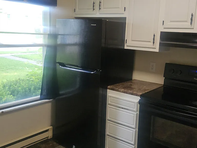 1024 Symphony St #E — Photo 12