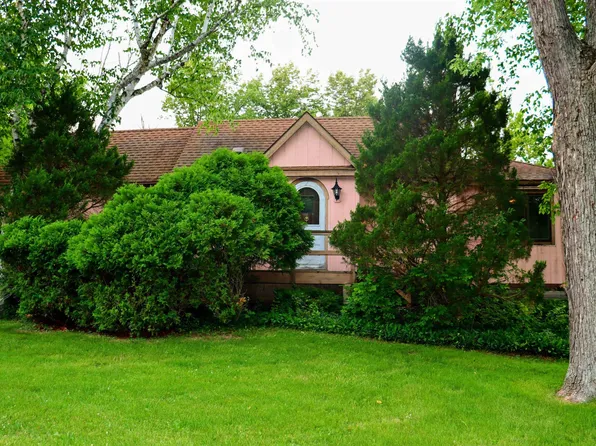 470 Brookside Rd, North Barrington, IL 60010