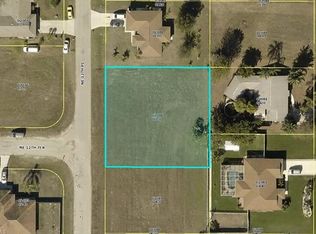 1215 NE 12th Pl, Cape Coral, FL 33909