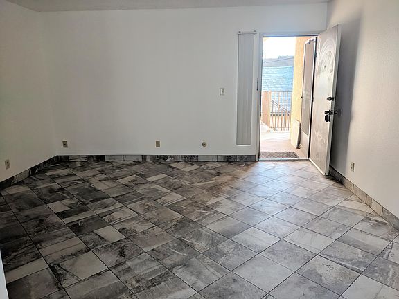 3rd image of 4550 Idaho St APT 7