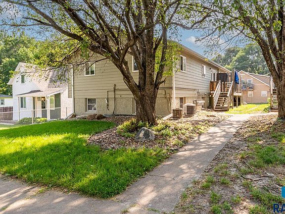 3rd image of 510 S Menlo Ave