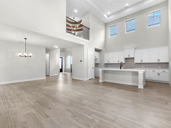 3rd image of 26719 Stardust Meadow Ct