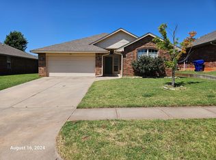 909 Shadowlake Rd, Norman, OK 73071
