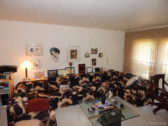 2nd image of 25015 Oakbrooke Dr #1