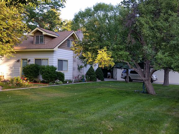 Beautiful Landscaping!