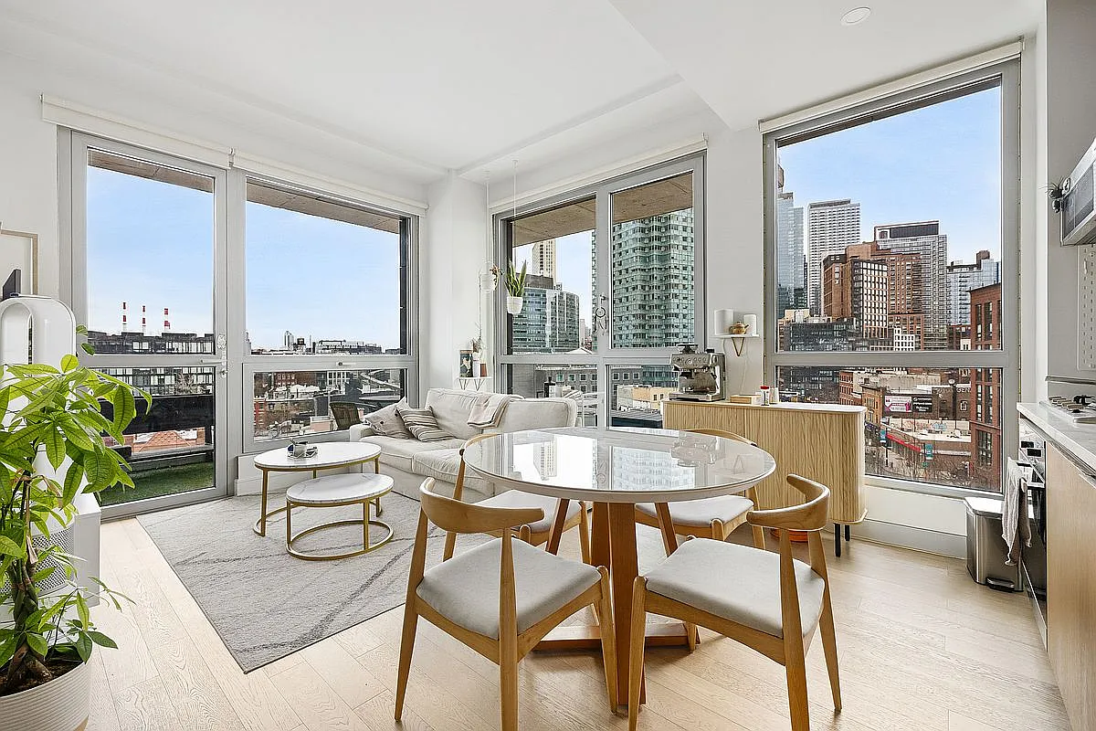 2243 Jackson Ave #7F photo 1
