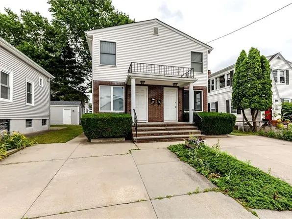 53 Hazael St, Providence, RI 02908