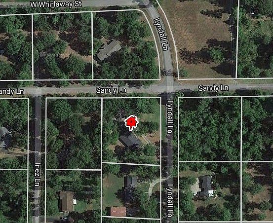 1st image of 384 Lyndall St