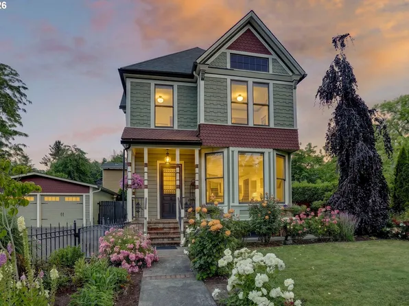 712 E 28th St, Vancouver, WA 98663