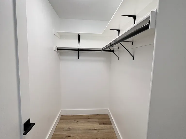 8731 La Salle St #5 — Photo 15