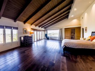 (Undisclosed Address), Calabasas, CA 91302