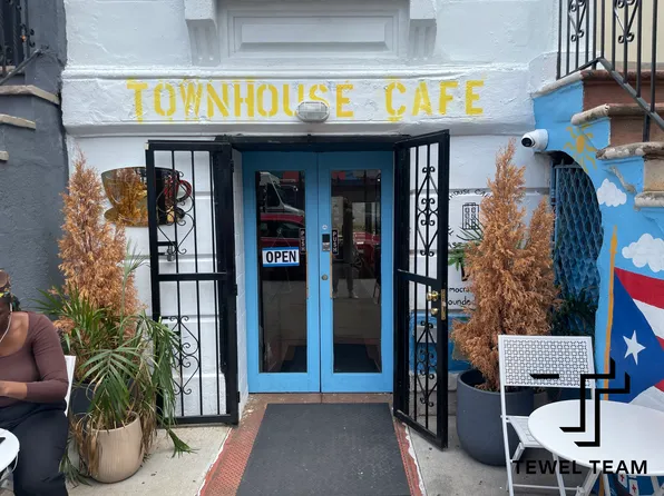 306 East 105th Street image 17 of 24