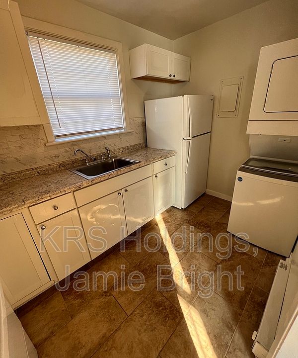 1st image of 1600 Magnolia St #5