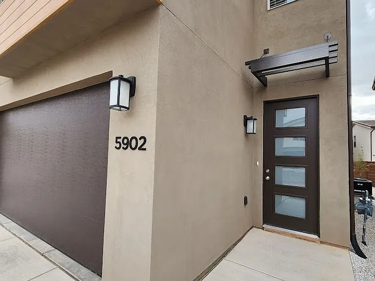 5902 S Legolas Ln — Photo 2