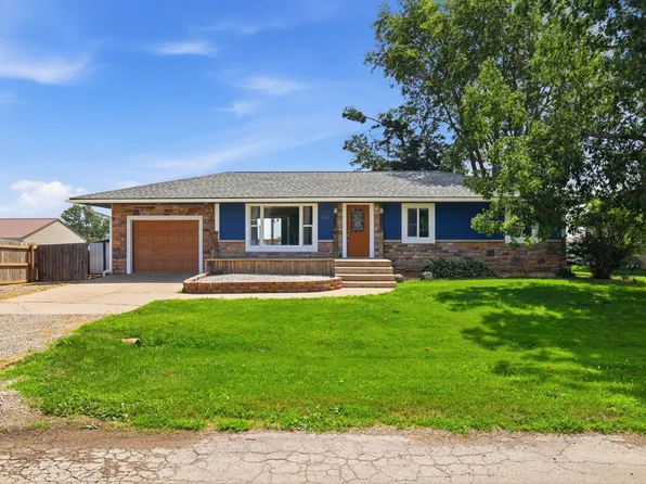 303 N Neely St, Prairie City, IA 50228