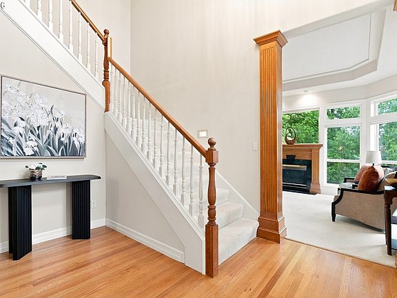 5th image of 65 SE Avondale Ct