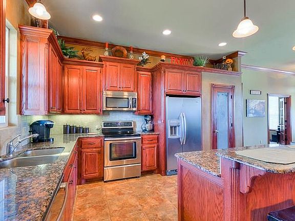 2nd image of 3597 Southridge Ln