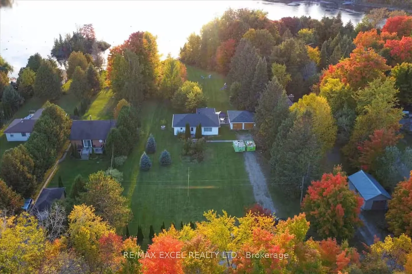 4 bed, $3,000 — Photo 1