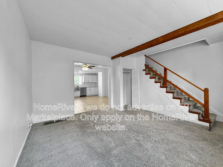 604 Maple St — Photo 15