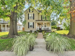 408 Sycamore St, Collinsville, IL 62234
