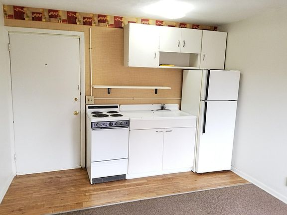 3rd image of 417 McKinley Ave NW APT 201