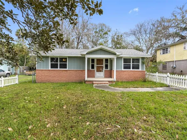 802 Whiteway Dr, Brooksville, FL 34601