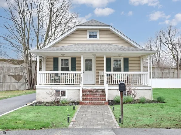 60 Ramapo Ave, Oakland, NJ 07436