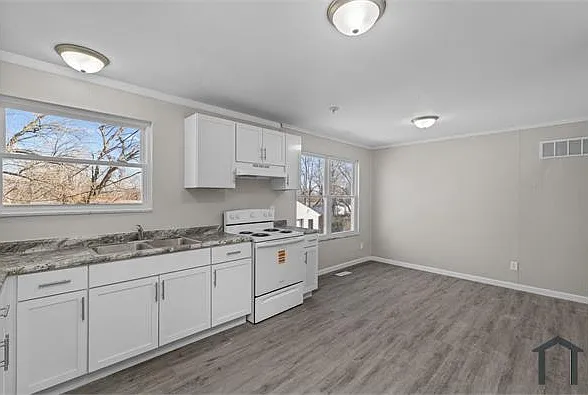 10432 Royal Dr — Photo 15