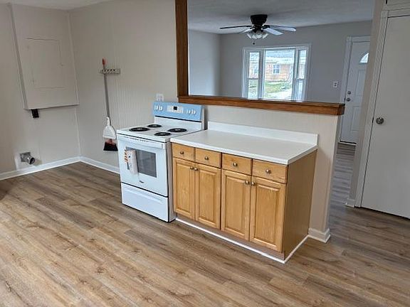 5th image of 3543 Paxton Dr