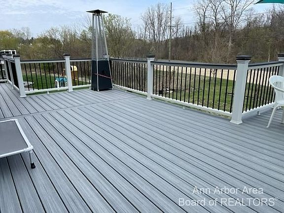 3rd image of 5273 Buckley Dr