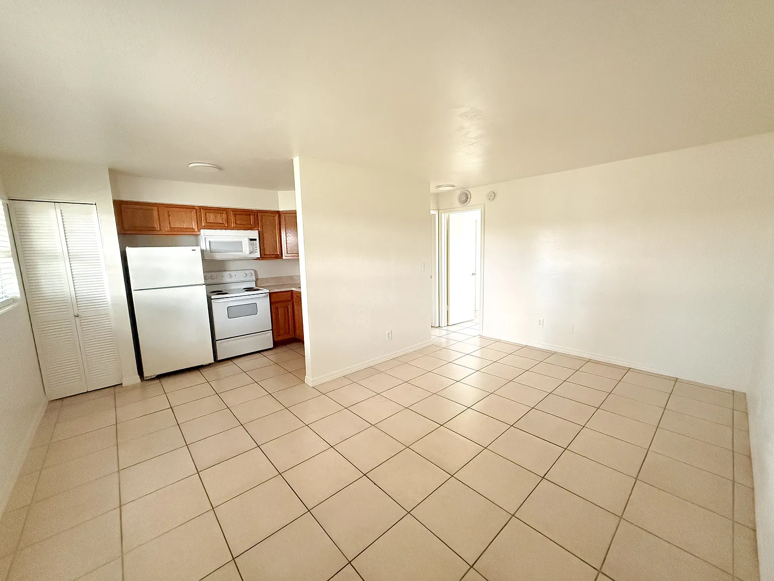 Welk Arms Apartments — Photo 4
