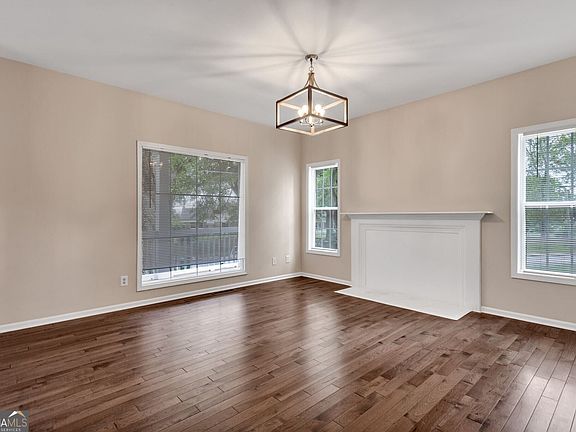 5th image of 758 McDonough Blvd SE