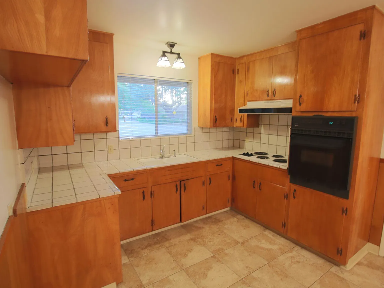 2 bed, 700 sqft, $2,895 — Photo 3