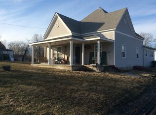 420 E Elm St, Huntsville, MO 65259