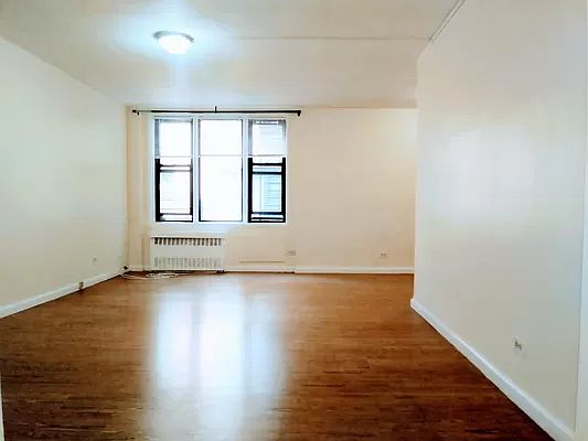 4th image of 83-30 Vietor Ave #318