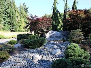 1076 Malvern Hills Dr, Camano Island, WA 98282