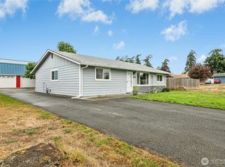 1979 Meridian St, Oak Harbor, WA 98277