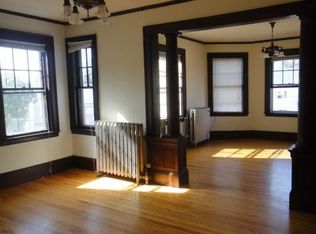 21 Freeland St, Worcester, MA 01603